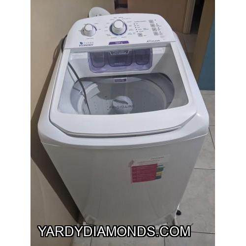 For Sale: Frigidaire Washing Machine